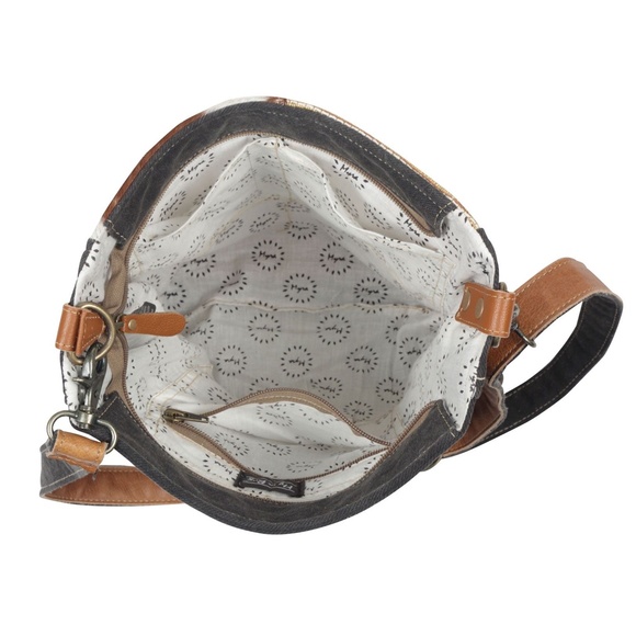 MYRA BAG DARK AESTHETICS SHOULDER BAG - Picture 5 of 8